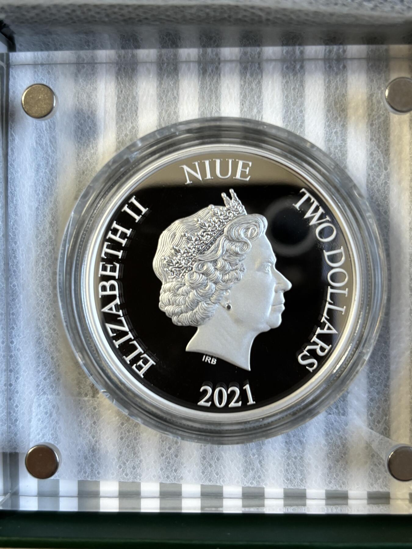 第195期拍卖 纽埃2021年迪士尼爱丽丝梦游仙境-白兔纪念彩银币，999银，发行2000枚