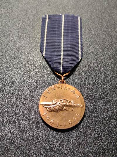 靖甫拍卖第七场 - 芬兰继续战争奖章