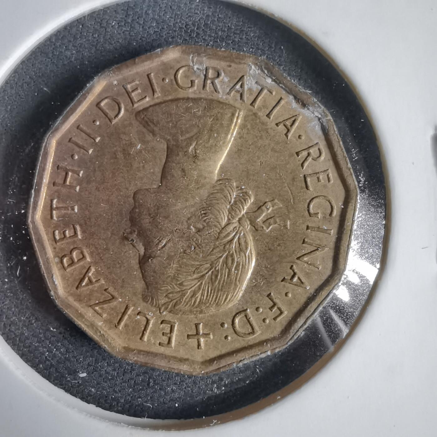 沼泽如烟--第1031场 英国1966年3便士