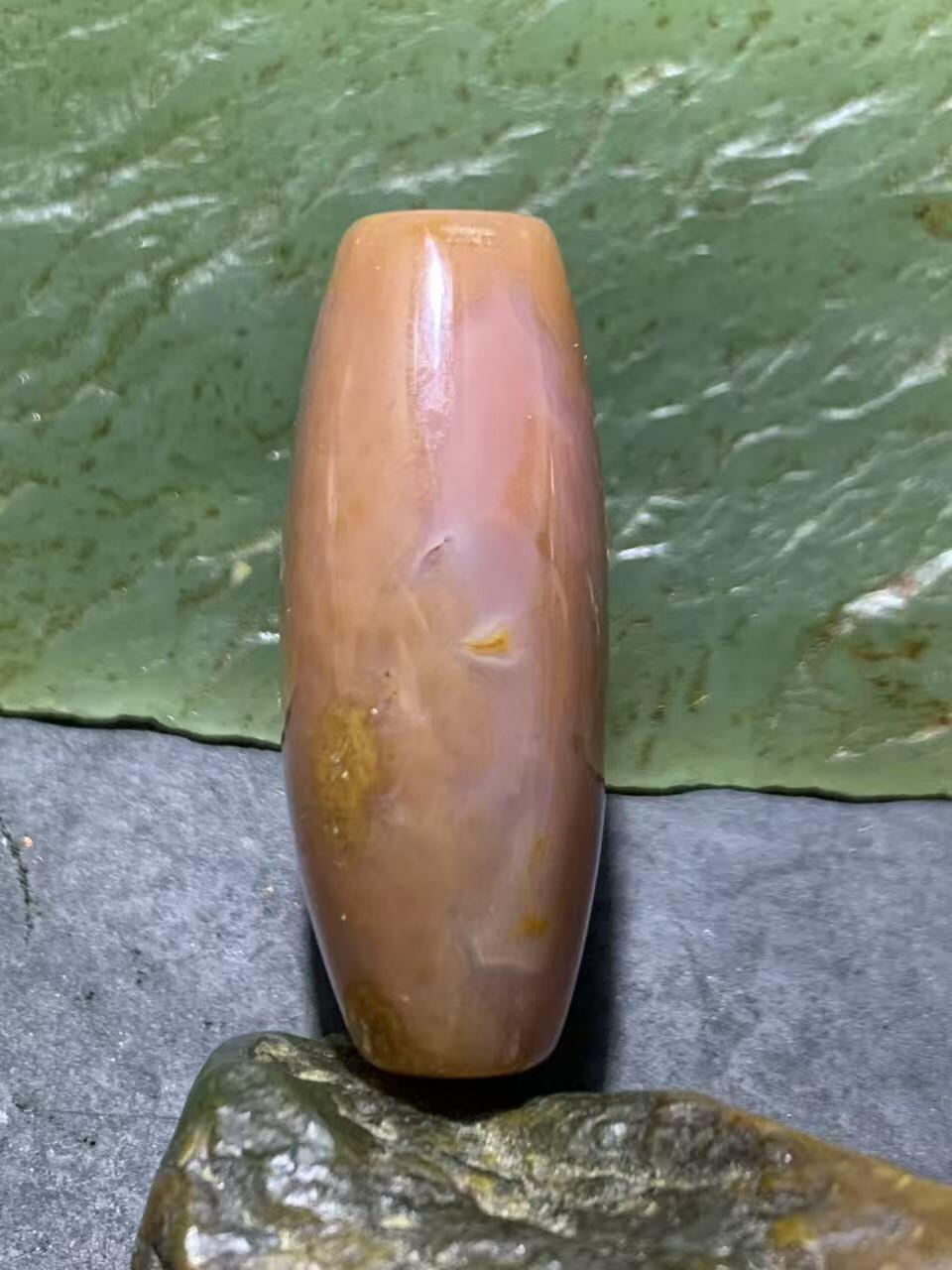 精美冰粉冻料鱼籽纹战国红玛瑙随形背云，勒子一颗！