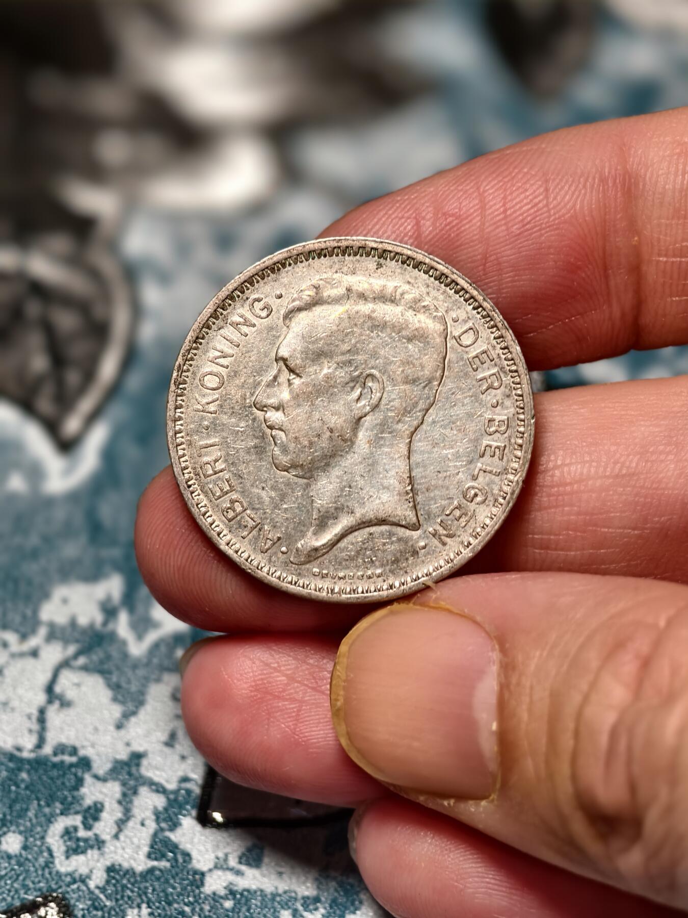 抚柳草堂-第十九期章牌钱币  奖章勋章限时免佣 满百包邮 放漏专场 1934比利时王国阿尔贝一世20法郎银币 重11g 美品带底光