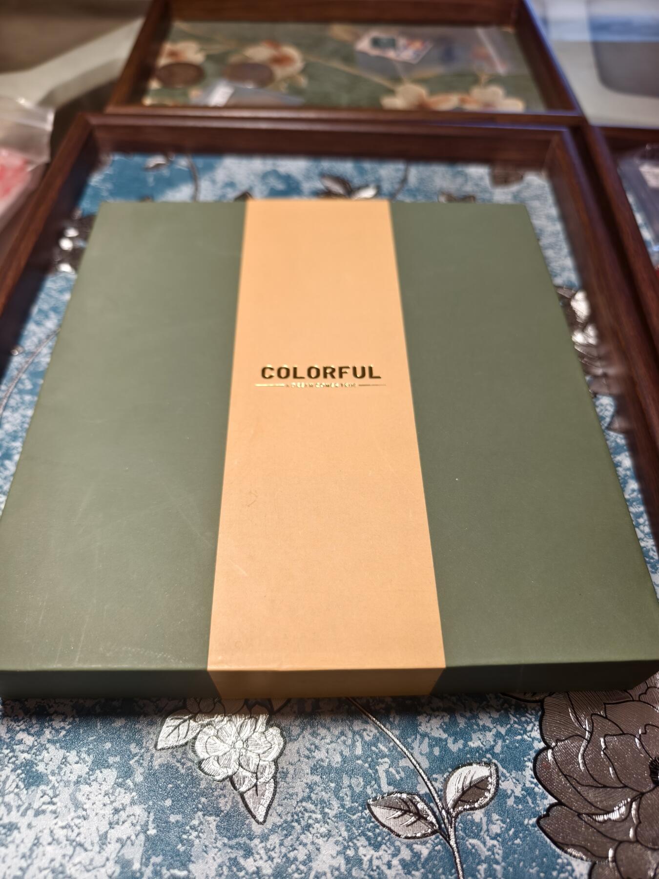 抚柳草堂-第十九期章牌钱币  奖章勋章限时免佣 满百包邮 放漏专场 华北电力大学 笔记本礼盒 一本一笔 软皮磁吸本子尺寸是a5 质量非常好