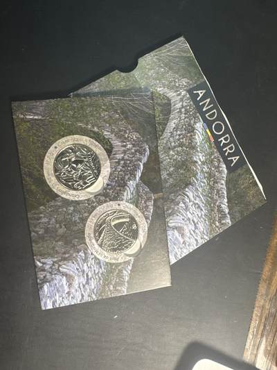 ❤️【币观天下】❤️ 第346期钱币拍卖场- 2026.3.27周五晚上6点半场 长期征集拍品  - 安道尔2021年 首枚1.25欧元纪念币 国花水仙及大桥2枚套装BU卡 发行量3000