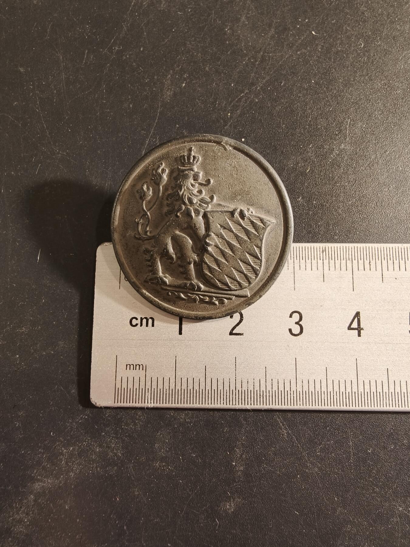 老王徽章第189期 一战时期德国巴伐利亚王国士官/军士长领扣    30mm