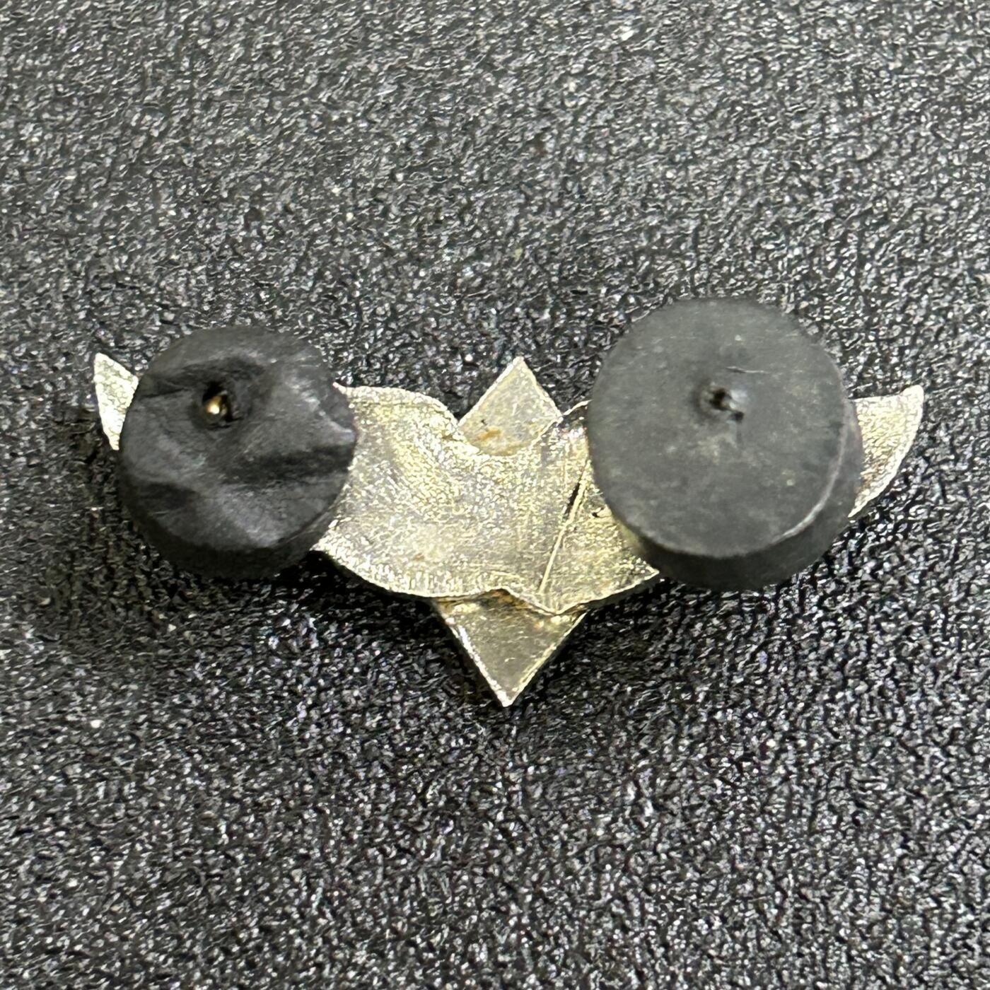 西秦中古拍卖第八十一期  菲律宾早期空军跳伞证章