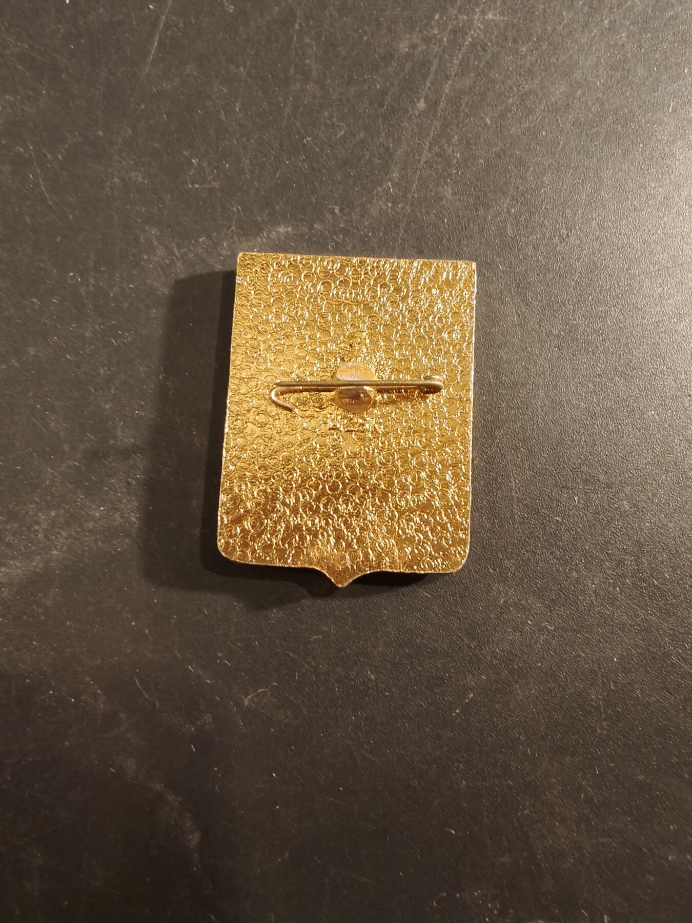 老王徽章第189期 苏联英雄城市明斯克市徽章