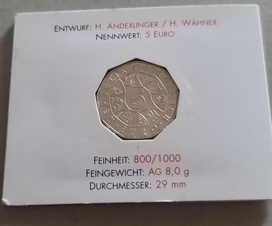 ❤️【币观天下】❤️ 第346期钱币拍卖场- 2026.3.27周五晚上6点半场 长期征集拍品  获奖币奥地利2002年美泉宫动物园5元银币卡币