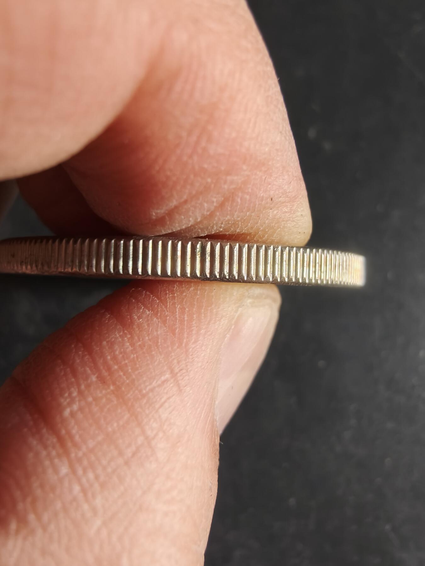 老王徽章第189期 法国2002年欧元正式流通纪念章     直径41mm     重量31g