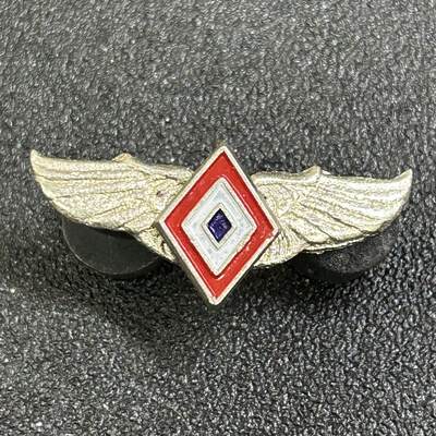 西秦中古拍卖第八十一期  - 菲律宾早期空军跳伞证章