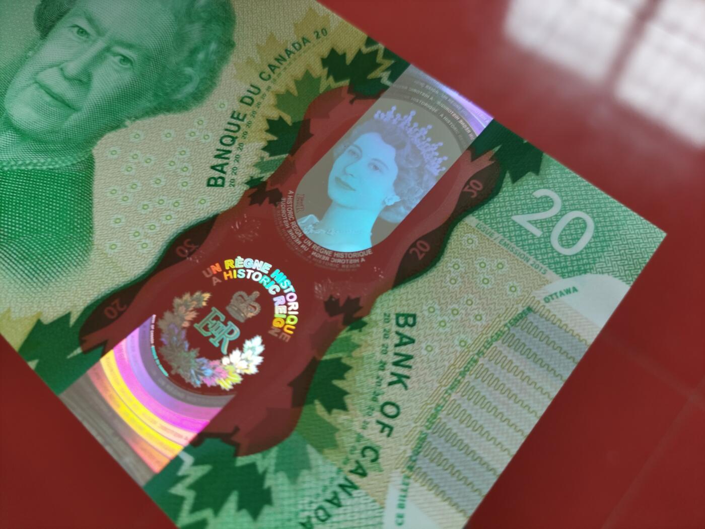 【礼羽收藏】🌏世界钱币拍卖第130期 加拿大2015年 女王在位最长君主纪念钞，全新UNC，首发FWS冠