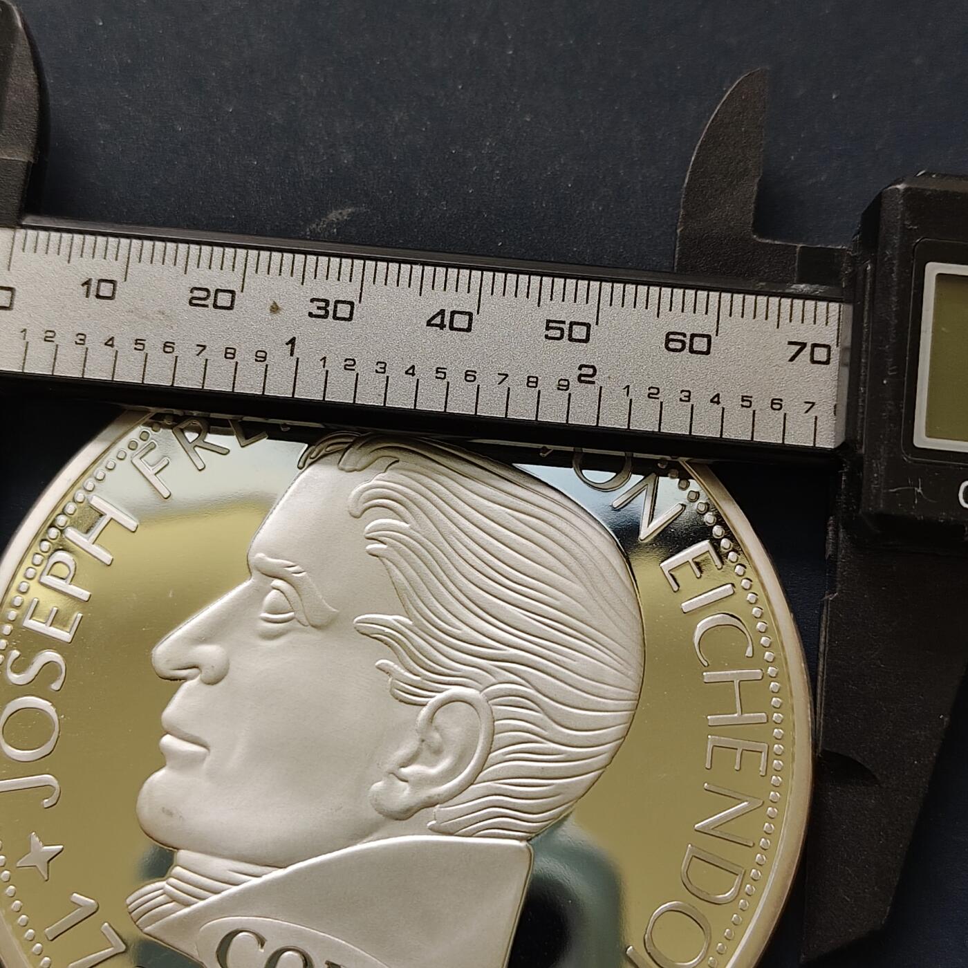 【全场包邮】纯粹捡漏拍515场 【纪念章】德国1964年5马克约瑟夫·冯·艾兴多夫诞生100周年纪念币70毫米112克超大型精制复刻版纪念章