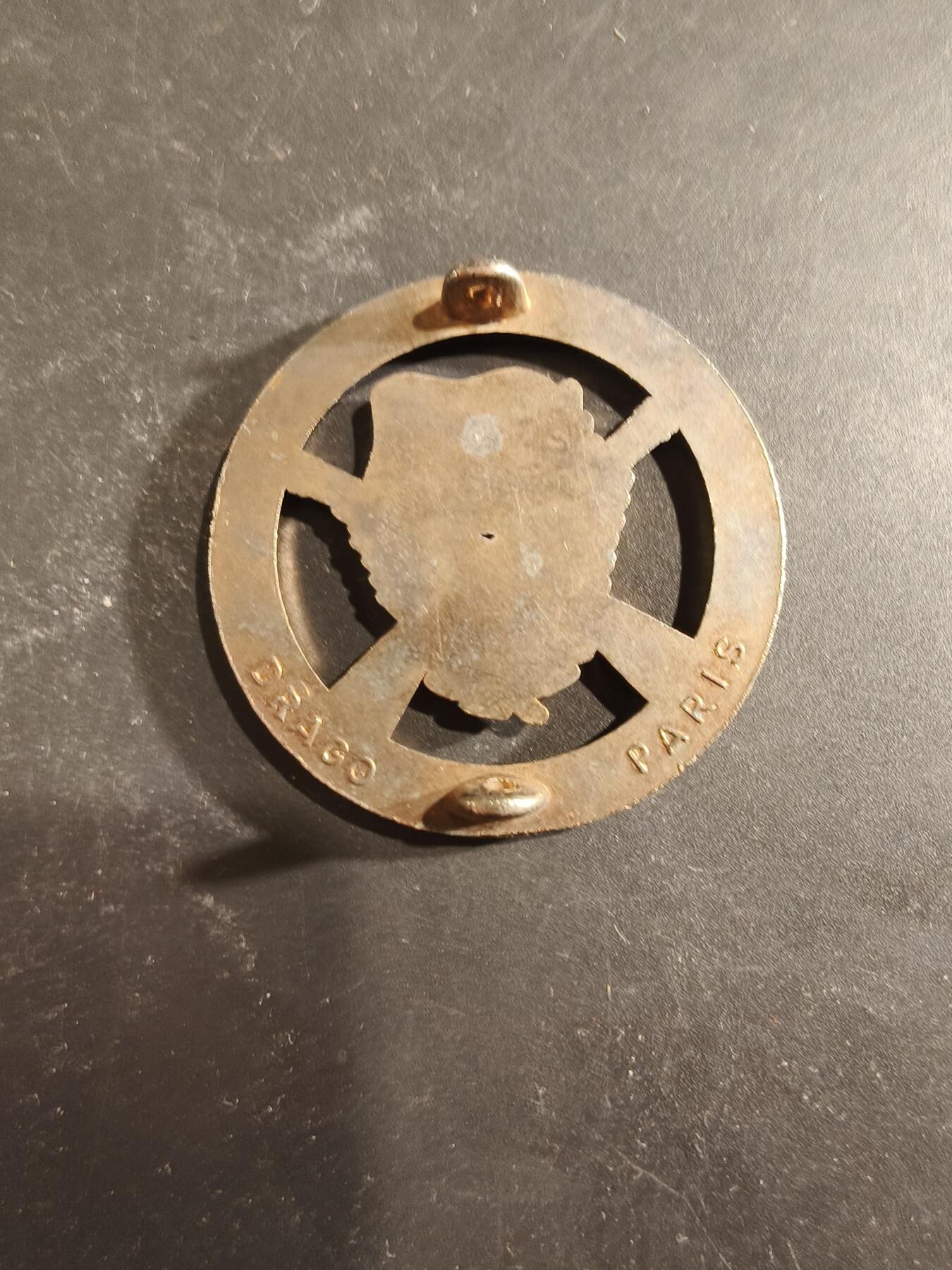 老王徽章第189期 多哥共和国武装力量贝雷帽徽   金色