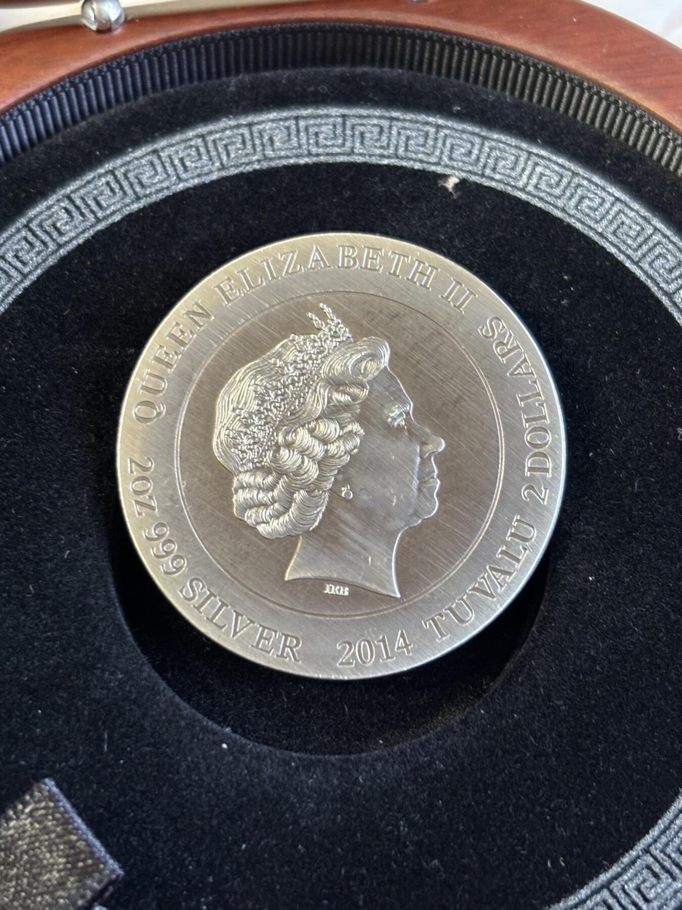 第195期拍卖 图瓦卢2014年奥林匹斯众神系列1宙斯高浮雕银币，999银，发行1500枚