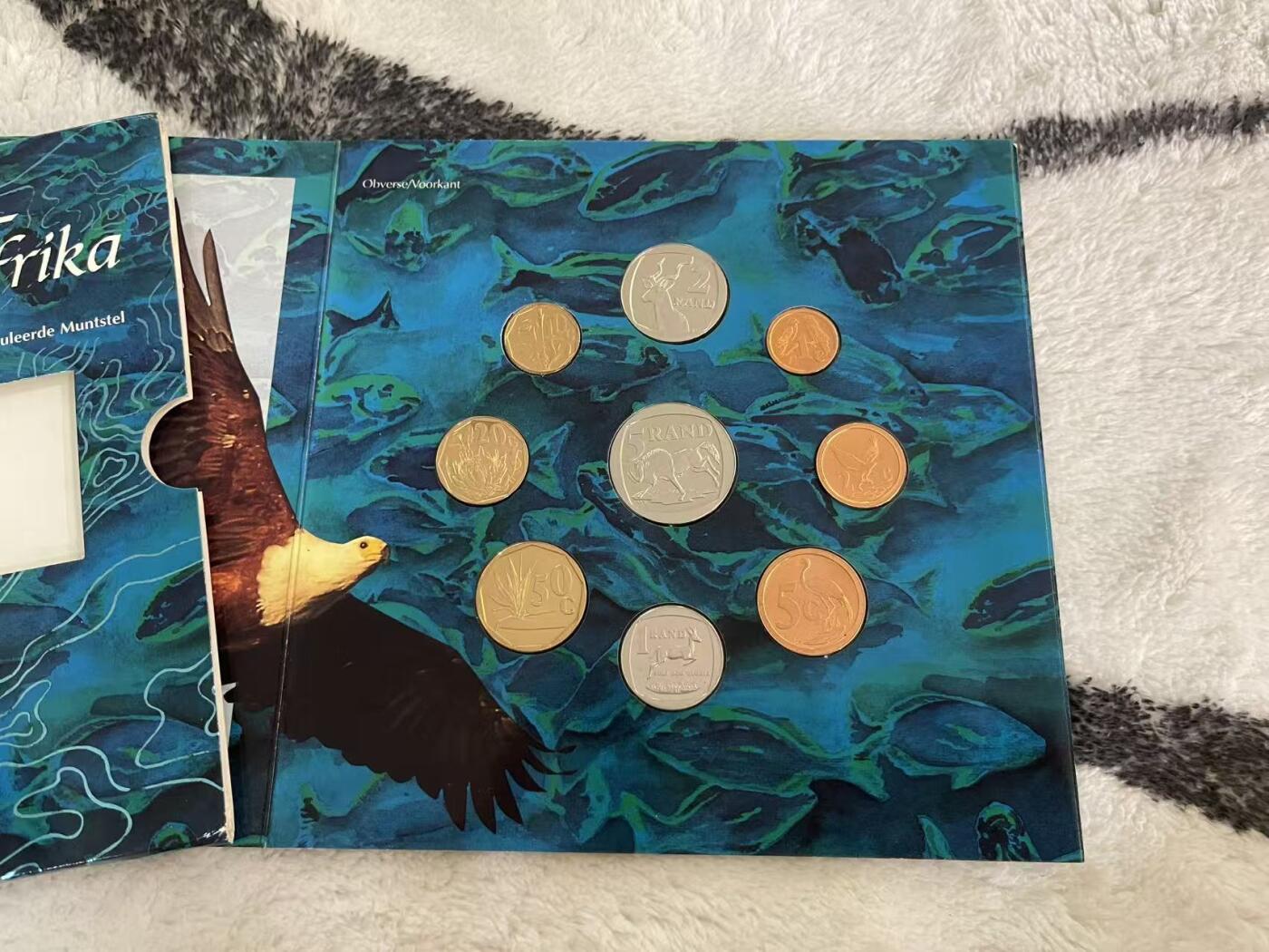 ❤️【币观天下】❤️ 第346期钱币拍卖场- 2026.3.27周五晚上6点半场 长期征集拍品  南非1995年官方套币 官方原包装