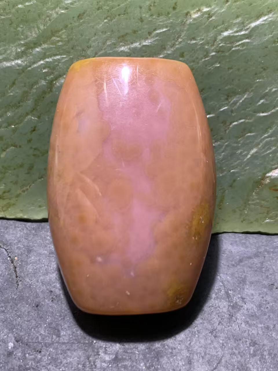 精美冰粉冻料鱼籽纹战国红玛瑙随形背云，勒子一颗！