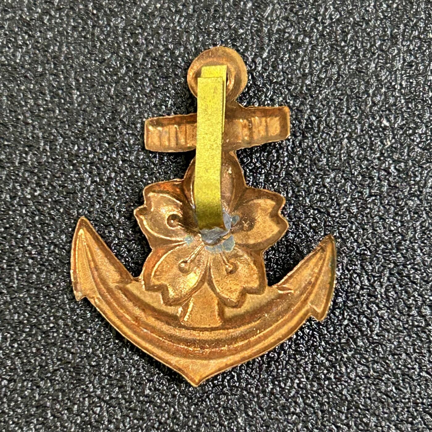 西秦中古拍卖第八十一期  不忘历史·抗战收藏 二战末期日本海军帽徽