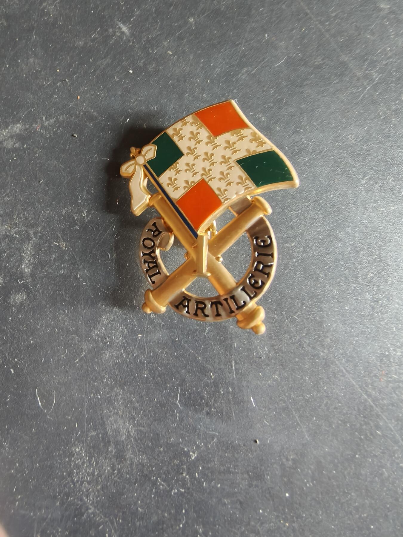 老王徽章第189期 法国陆军第1炮兵团证章