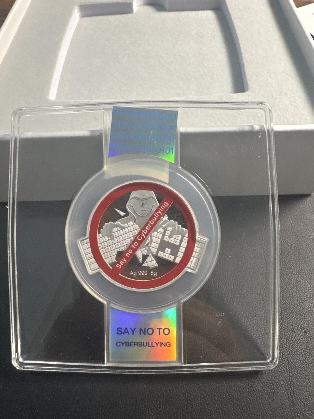 ❤️【币观天下】❤️ 第346期钱币拍卖场- 2026.3.27周五晚上6点半场 长期征集拍品  斐济2021年反对网络暴力键盘侠异形精制银币