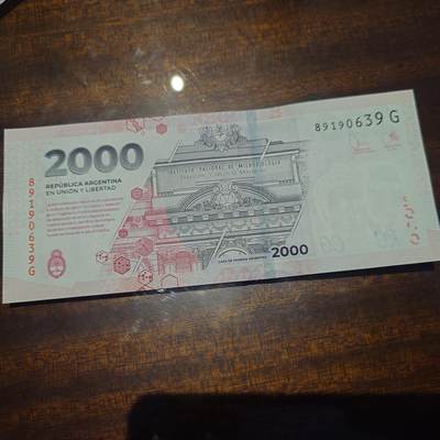 世界钱币～微拍第241期暨2026年第22期  部分新货（群里挑剩）陆续上架 - 阿根廷2000比索 全新绝品无47尾号639