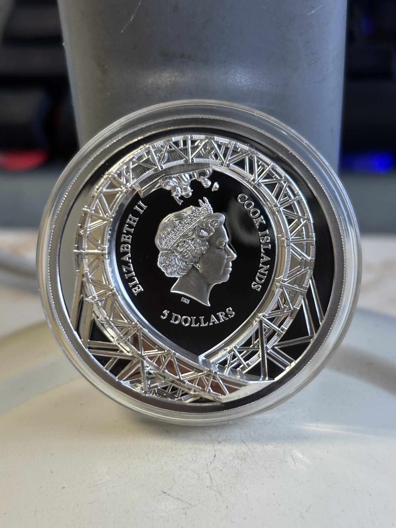 第194期拍卖 库克2021年摩天轮双面高浮雕1盎司纪念银币，999银，发行1901枚