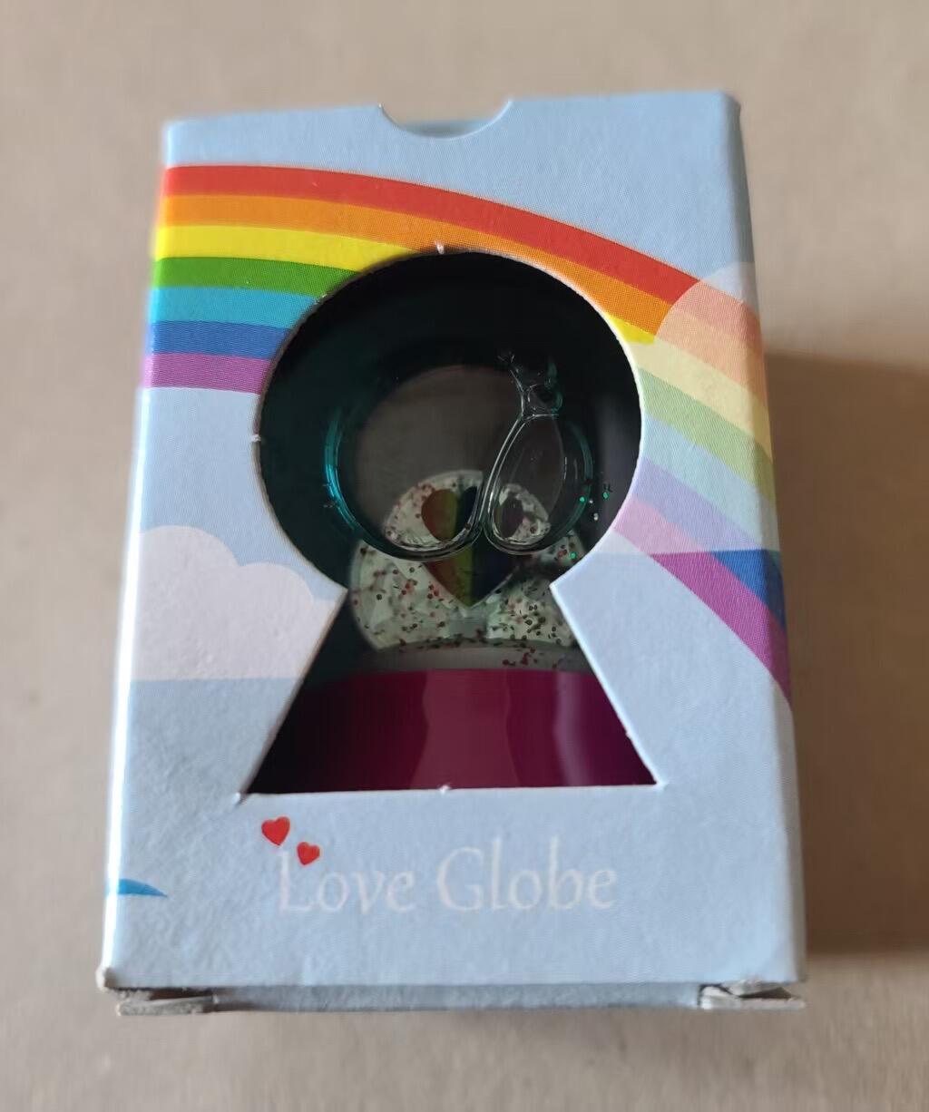 ❤️【币观天下】❤️ 第346期钱币拍卖场- 2026.3.27周五晚上6点半场 长期征集拍品  库克2021年气球上的爱水晶球彩色银币材质:999银1/10盎司直径:18毫米发行:2021枚奥地利原厂水晶球包装带证书(包装盒一体)