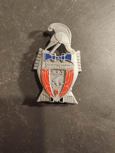 老王徽章第189期 - 法国巴黎消防队证章
