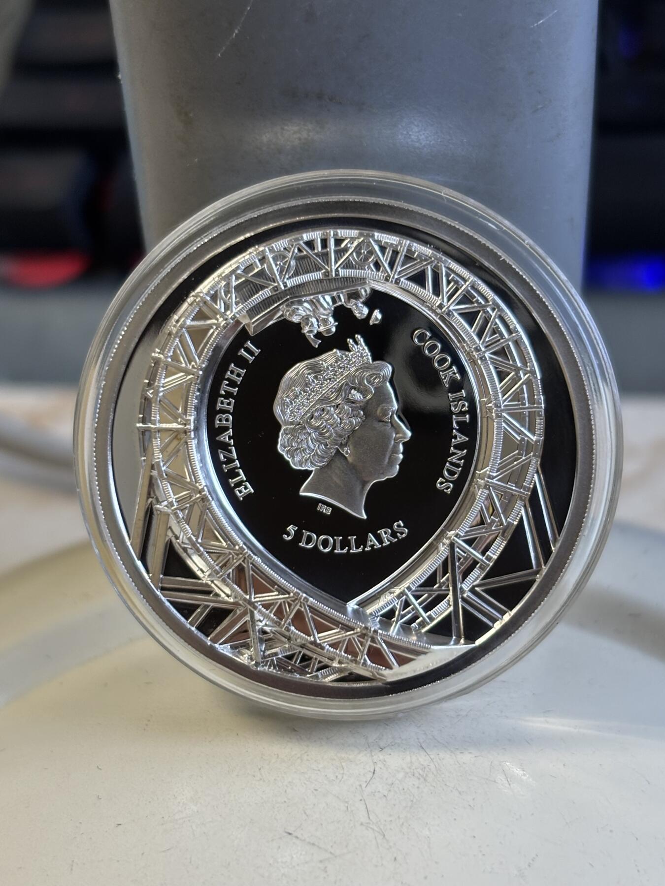 第194期拍卖 库克2021年摩天轮双面高浮雕1盎司纪念银币，999银，发行1901枚