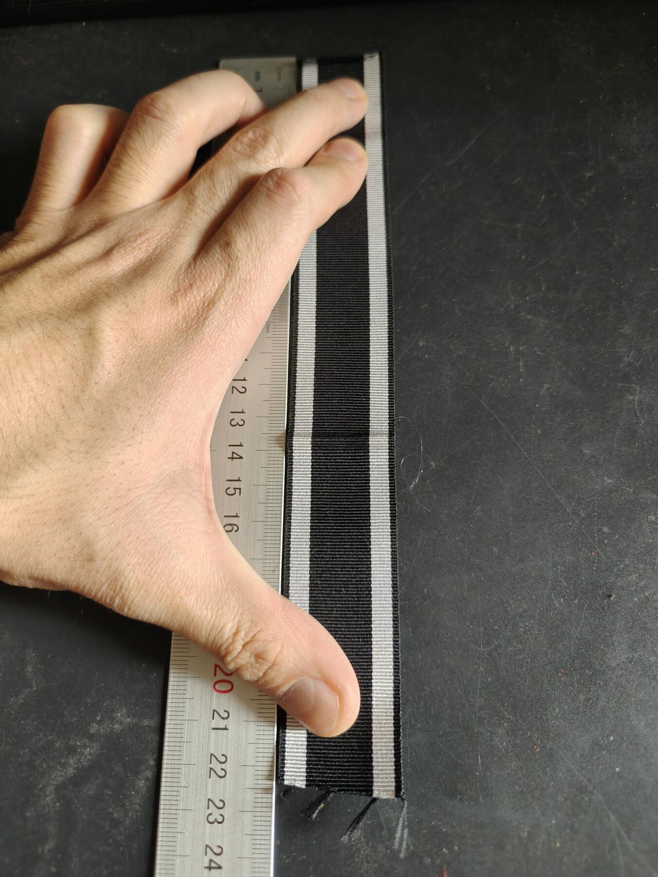 老王徽章第189期 德国一战二铁绶带     22.5cm