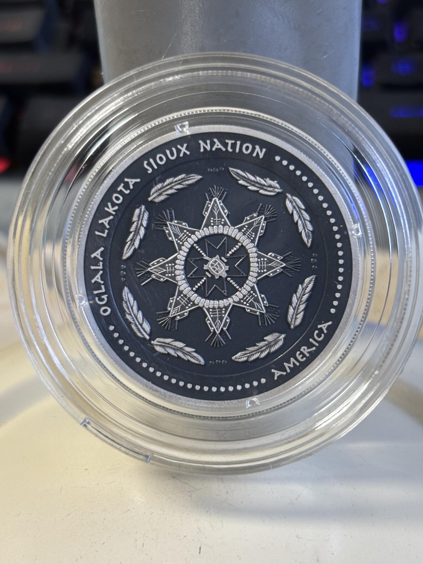 第195期拍卖 美国2023年本土精神系列白头鹰1盎司仿古纪念银币，999银，发行999枚