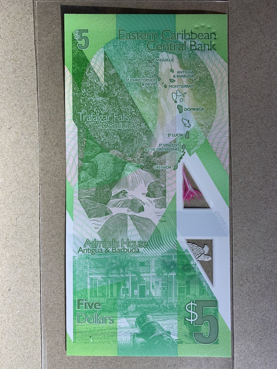 【礼羽收藏】🌏世界钱币拍卖第132期 【CU861299】全新UNC 2021年东加勒比5元 塑料钞 CU首发冠 无3457尾99