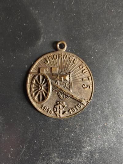 老王徽章第189期 - 法国一战1915年士兵日纪念章