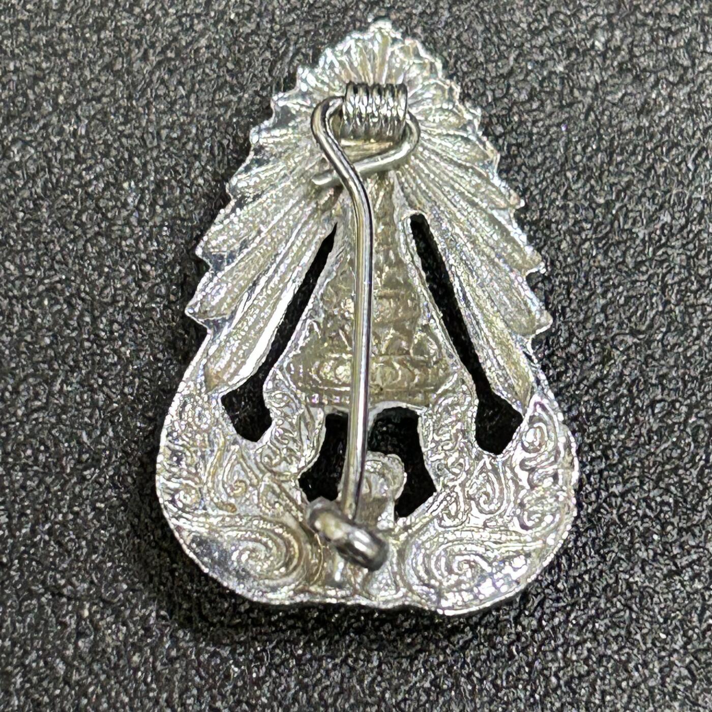 西秦中古拍卖第八十一期  泰国皇家大学校徽