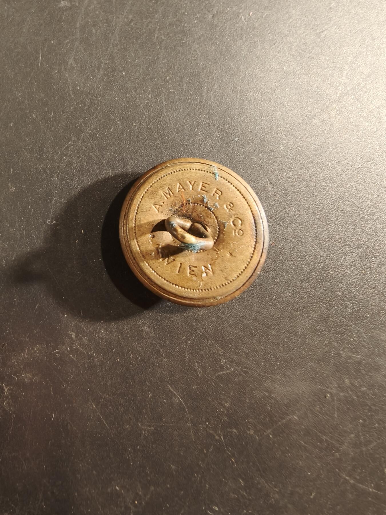 老王徽章第189期 一战土耳其奥斯曼帝国陆军铜扣   维也纳代工      25mm