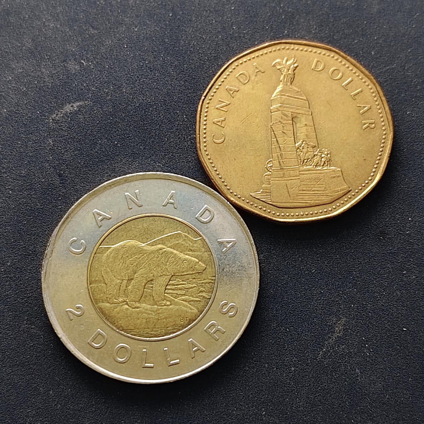 【全场包邮】纯粹捡漏拍514场 加拿大1994-1997年散币2枚一组-含1994年1元国家战争纪念碑建成55周年纪念币