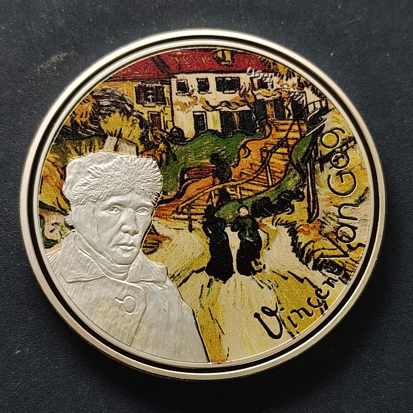 【全场包邮】纯粹捡漏拍515场 【稀少】加蓬2020年1000法郎文森特·梵·高杰作系列《奥弗斯村庄的街道和台阶》50毫米50克精制镀银纪念币-量2500