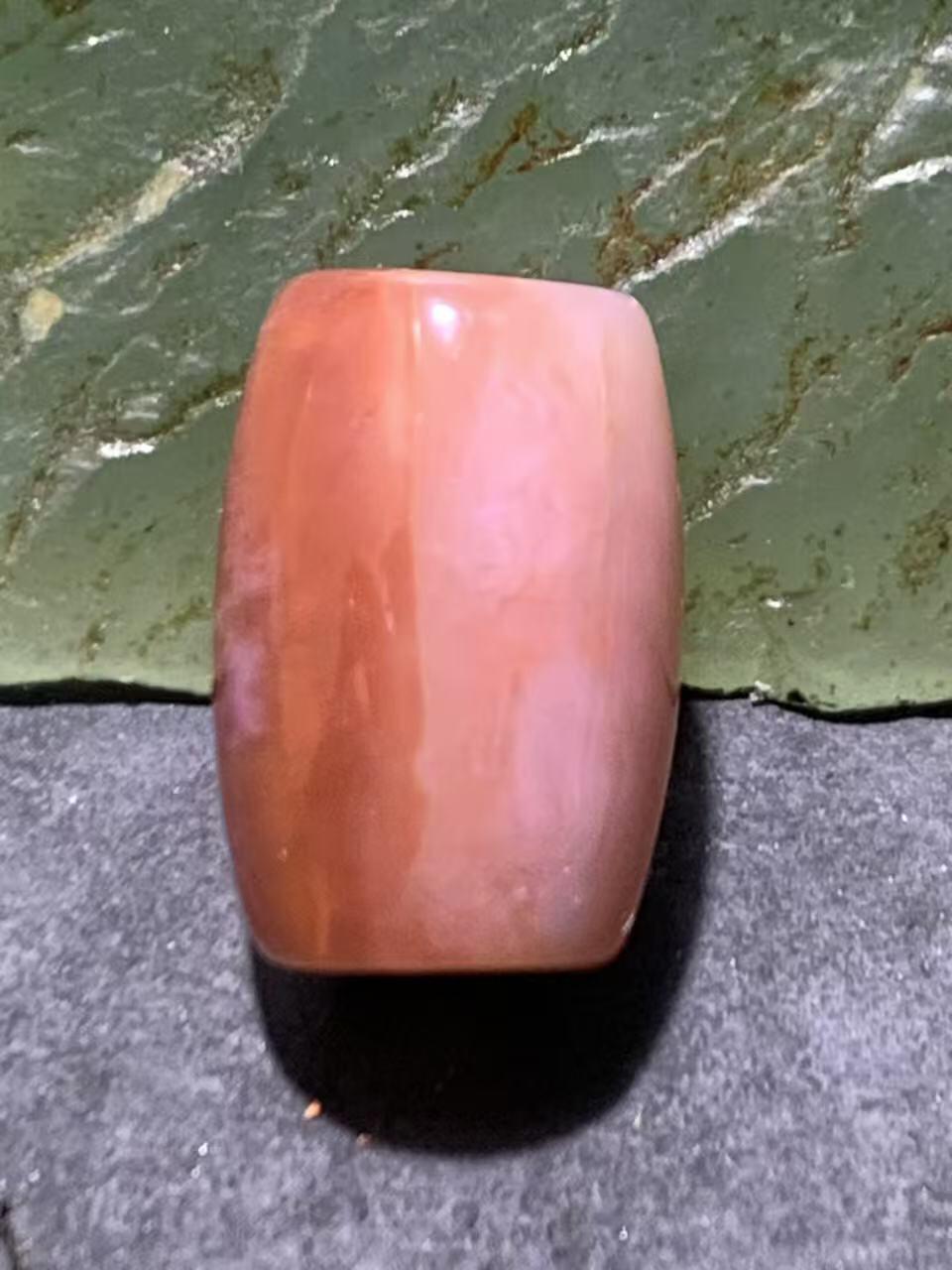 川料红白南红玛瑙通货桶珠一颗！