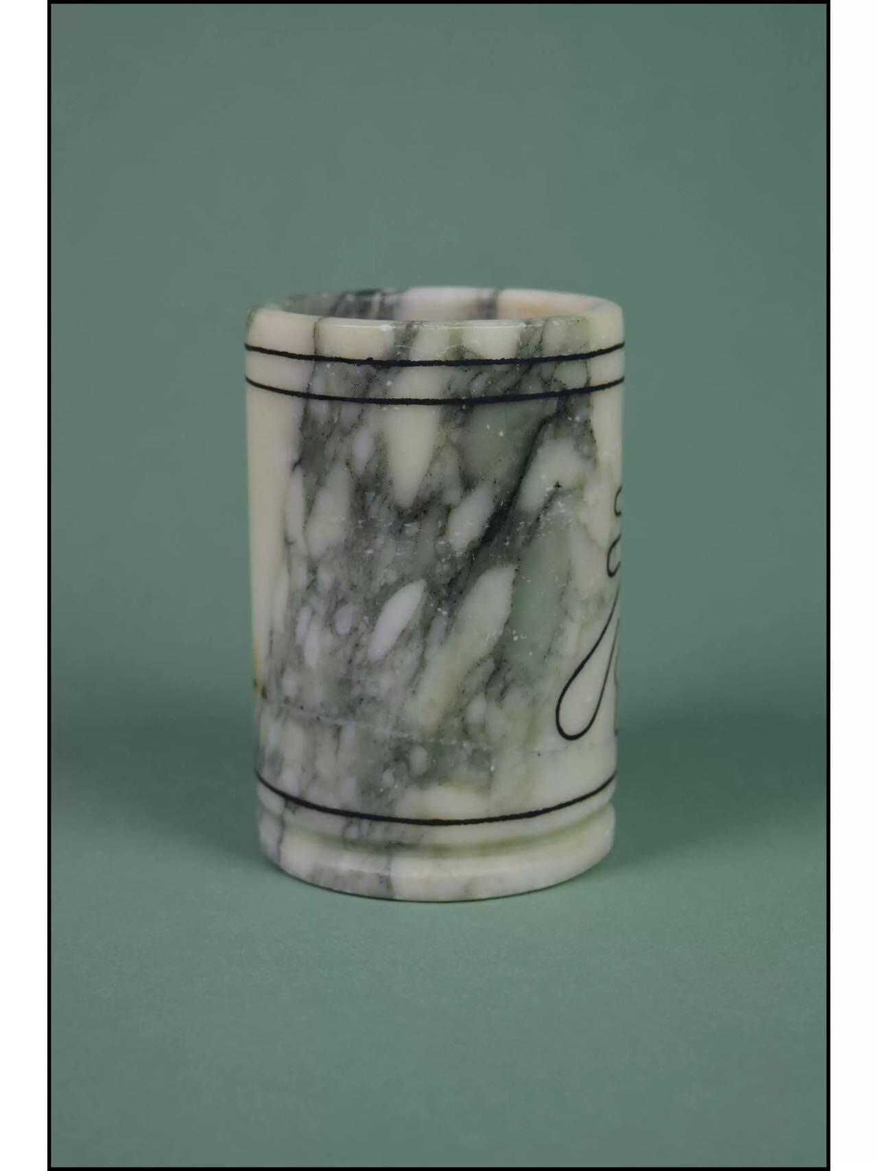 日本古董收藏品近代玉石大理石雕刻寿字笔筒文房用品包邮高级礼品