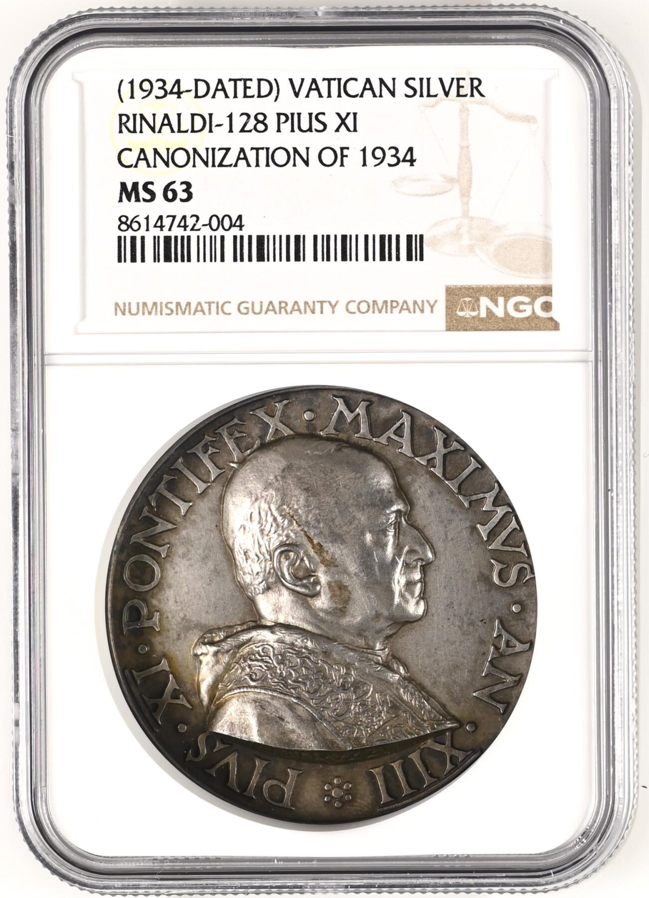 「木头集藏」“春启藏心”——章牌精品专场 1934年梵蒂冈教皇庇护十一世“圣救赎年圆满结束”纪念银章，MS 63 ，直径：44.5 mm，品相很不错。1933年是耶稣基督救赎1900周年，庇护十一世宣布开启“圣救赎年”，这是天主教重要的禧年庆典。