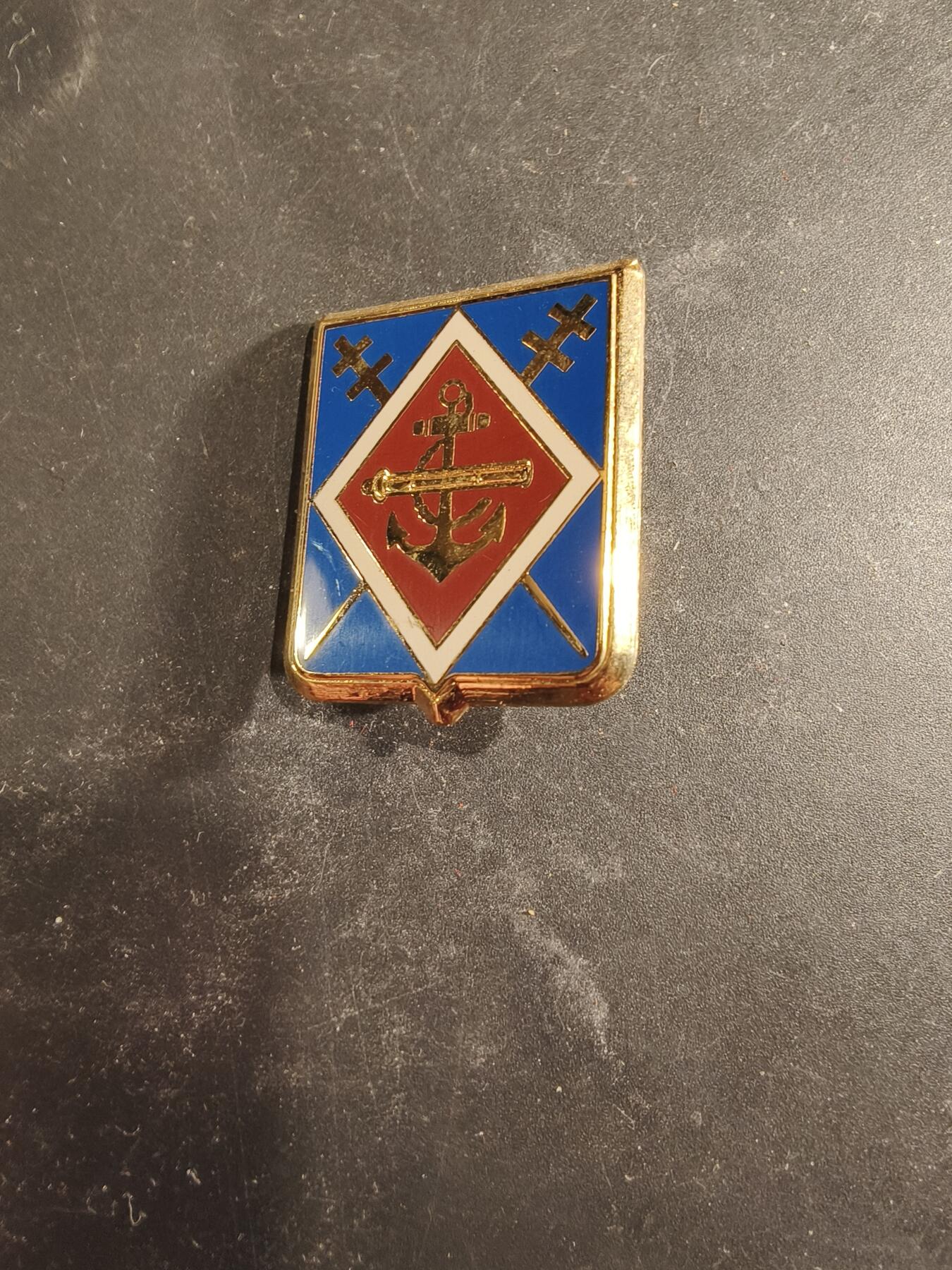 老王徽章第189期 法国第1海军陆战炮兵团证章