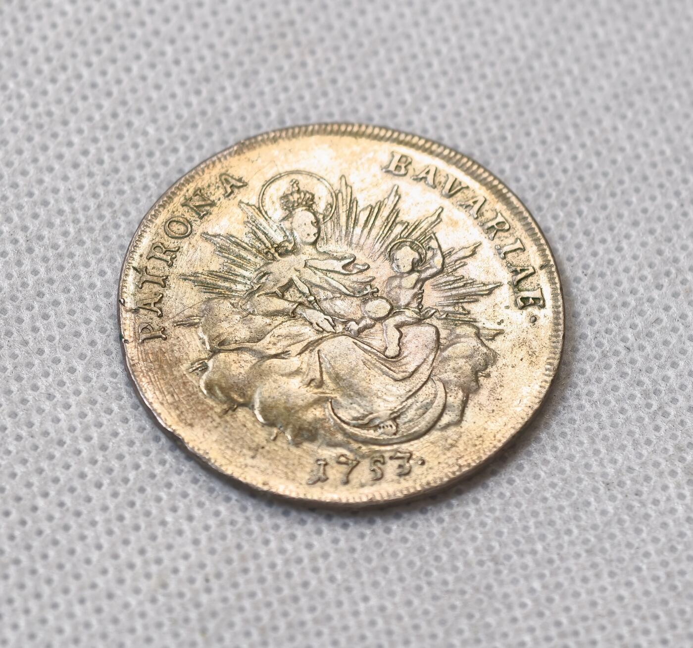 甄臻铺-世界币章拍卖（第56期），送拍享返佣金等优惠多多 德国 1753年 巴伐利亚圣母抱婴 半泰勒 较少见的圣母抱婴辅币 早期年份