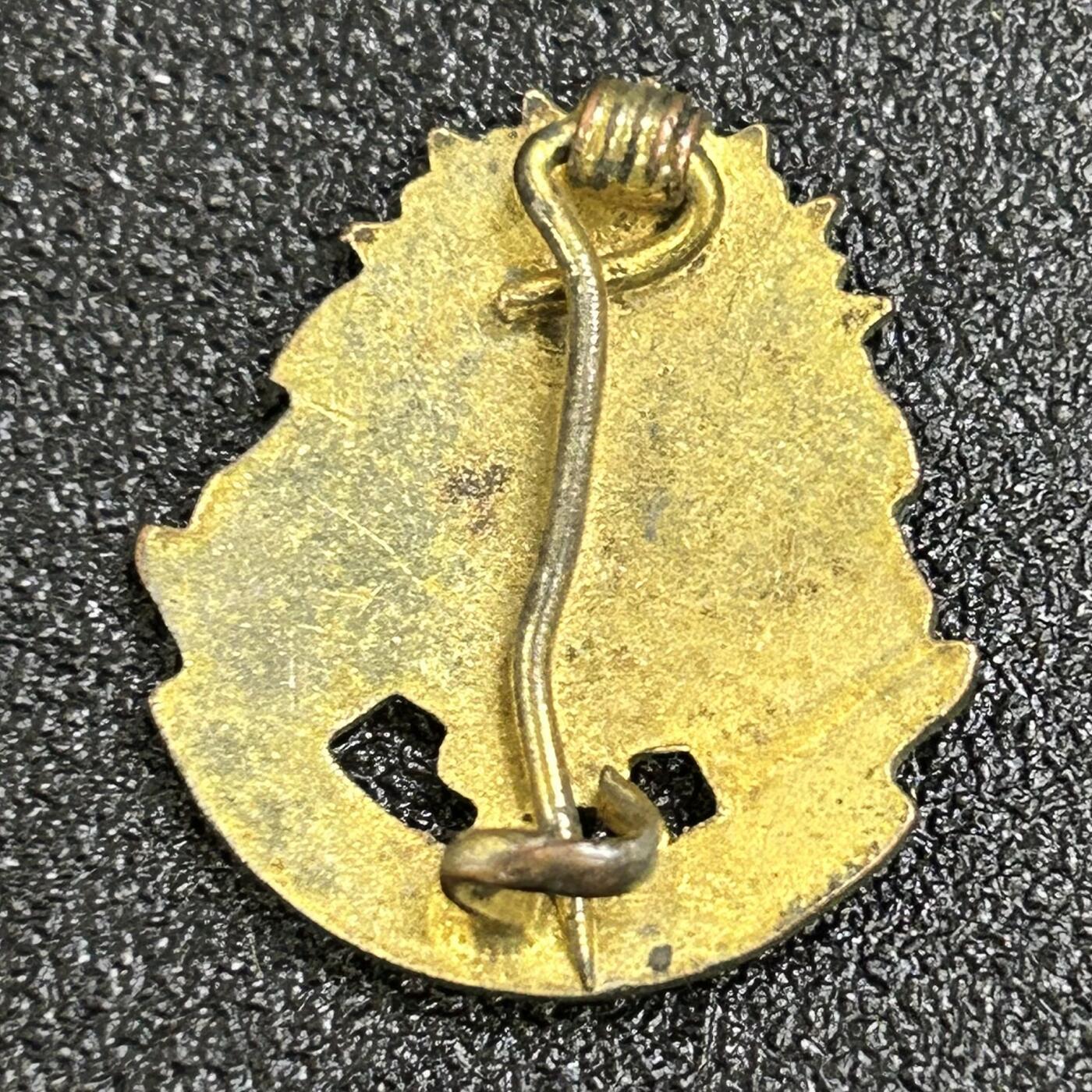 西秦中古拍卖第八十一期  泰国皇家大学早期校徽