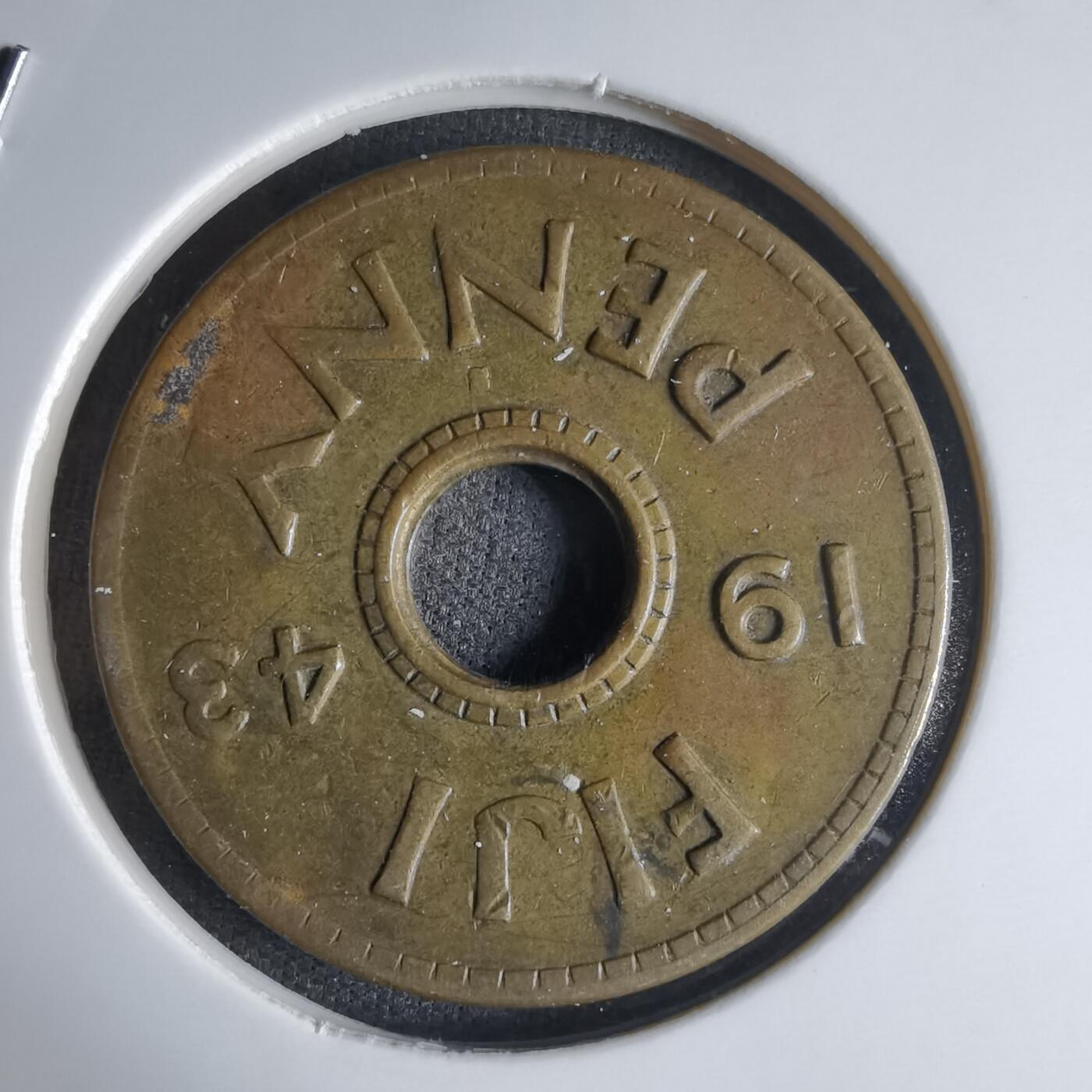 沼泽如烟--第1032场 斐济1943年1便士