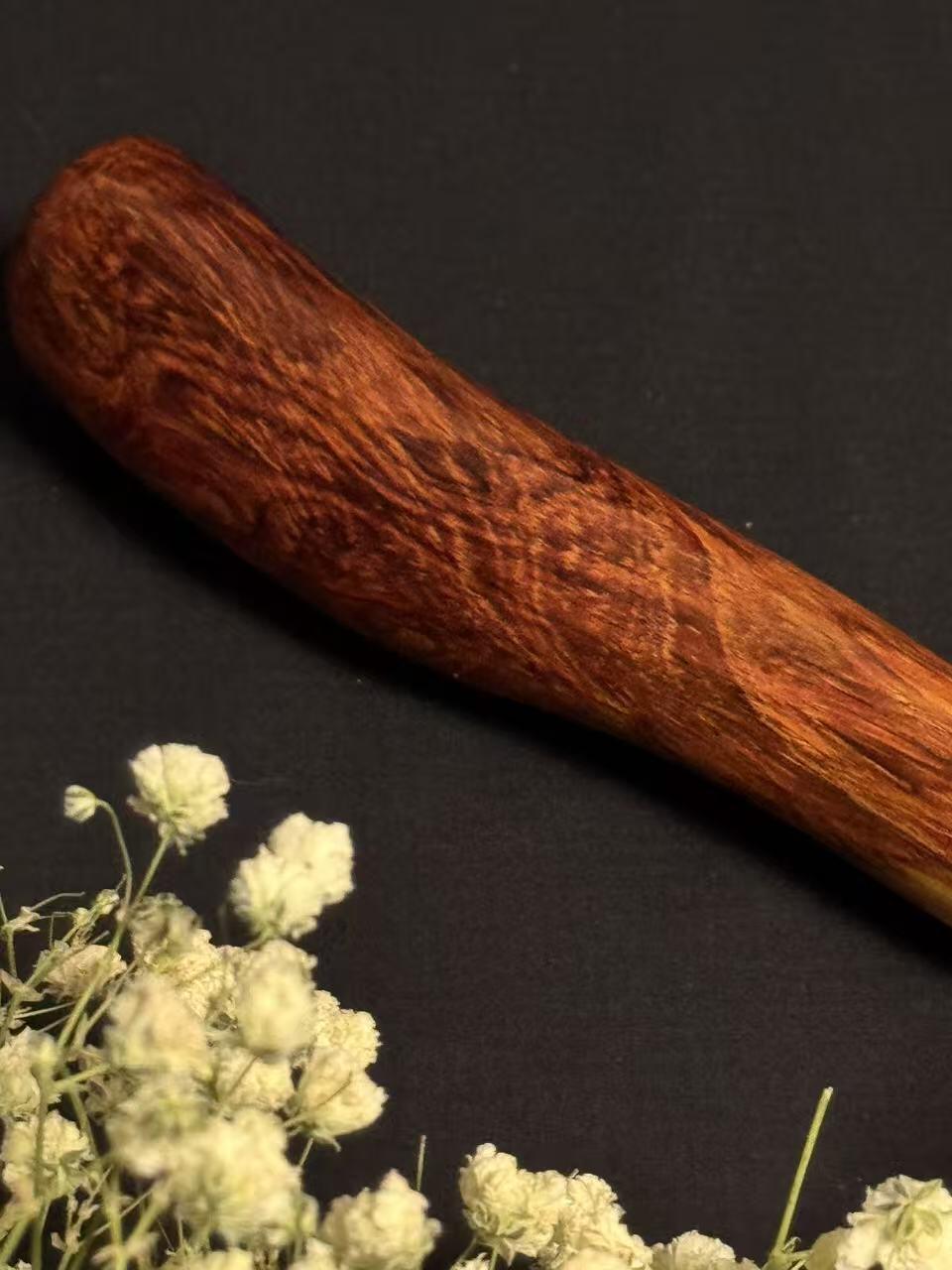 零元拍：NO.1海南黄花梨随形文玩把玩棍，尺寸约：50/2.5CM