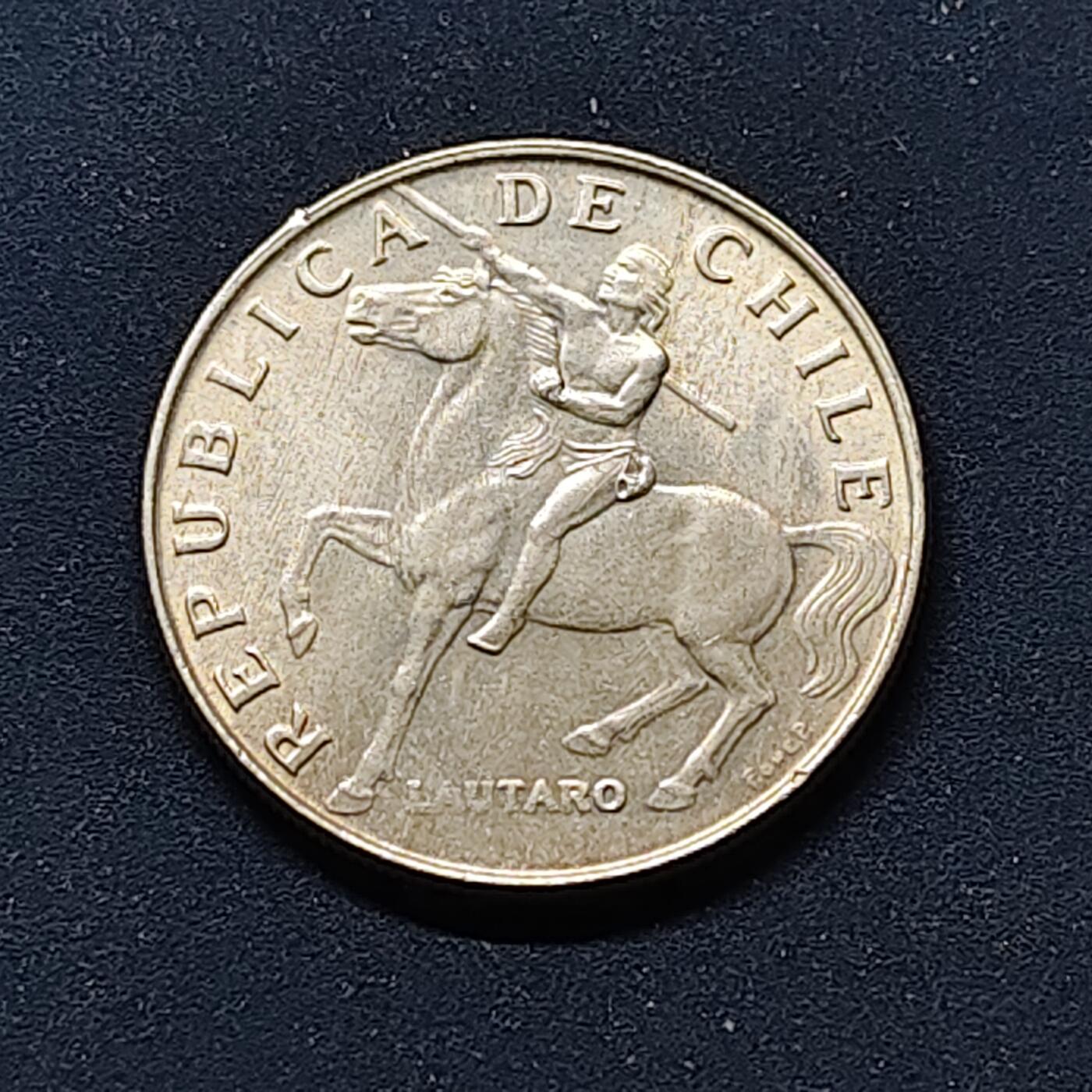 【全场包邮】纯粹捡漏拍514场 智利1972年5埃斯库多-马普切族著名的军事领袖和民族英雄劳塔罗