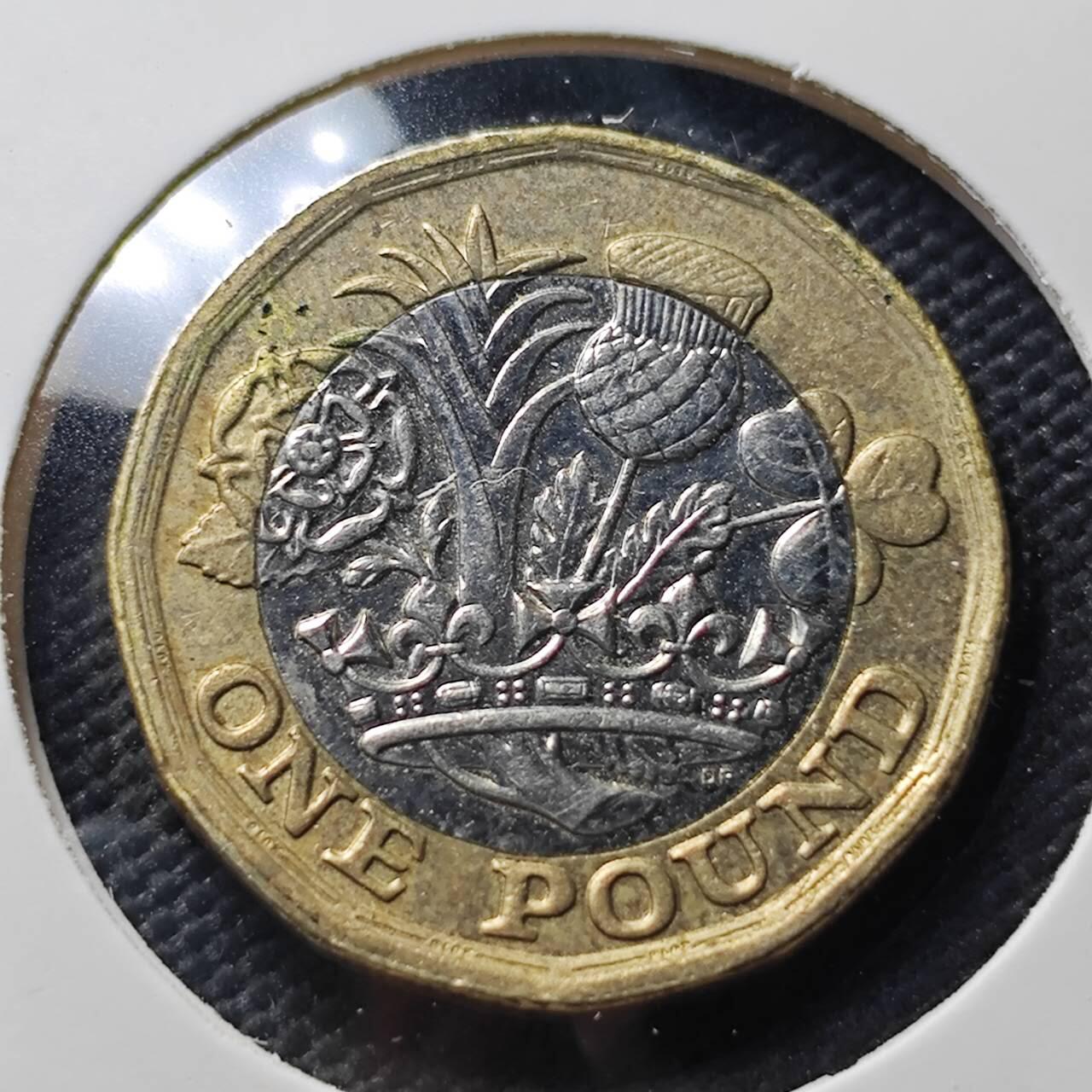 KK钱币收藏小铺  第406期 2月预留时间 周末发货  英国1镑双色币