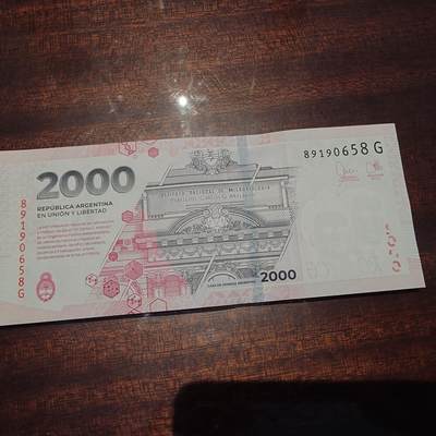 世界钱币～微拍第241期暨2026年第22期  部分新货（群里挑剩）陆续上架 - 阿根廷2000比索 全新绝品无47尾号658