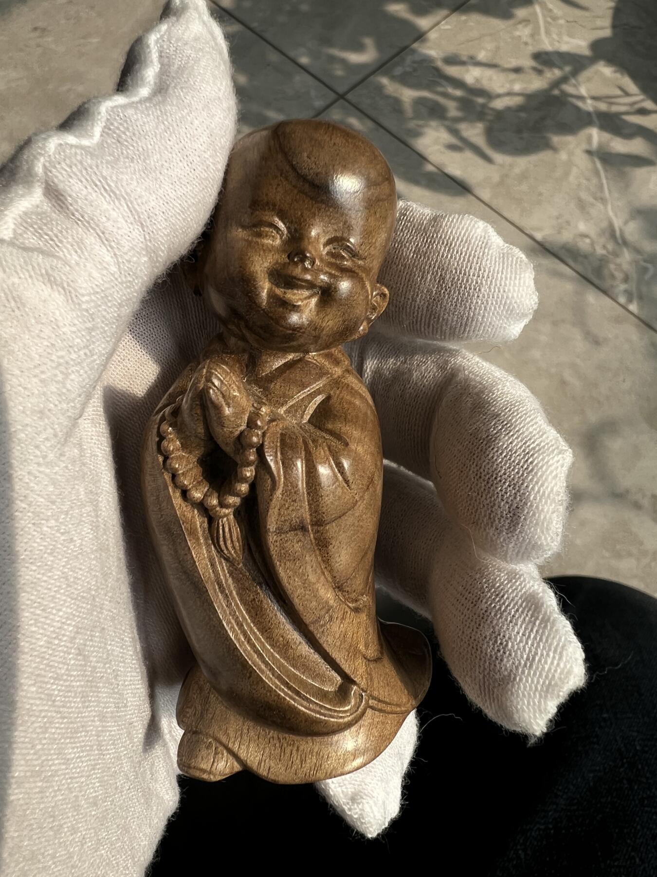 零元拍：金丝楠 精工 小师父 雕件手把件，满手留香金丝流溢。80MM