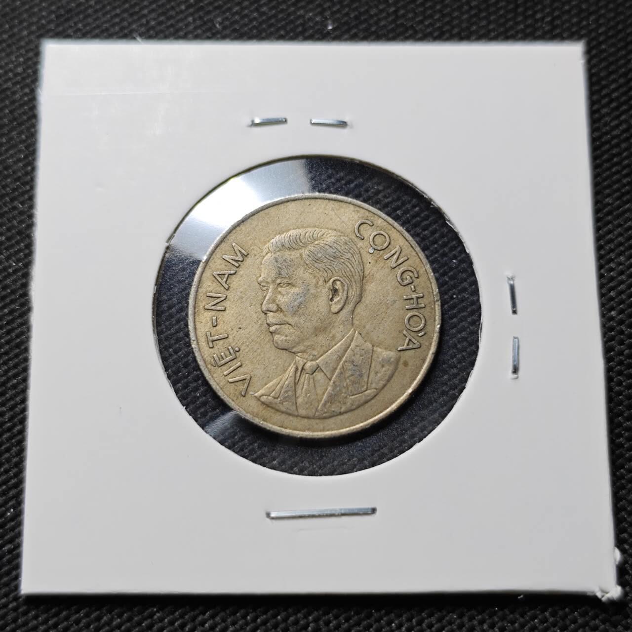 KK钱币收藏小铺  第406期 2月预留时间 周末发货  1960南越1盾