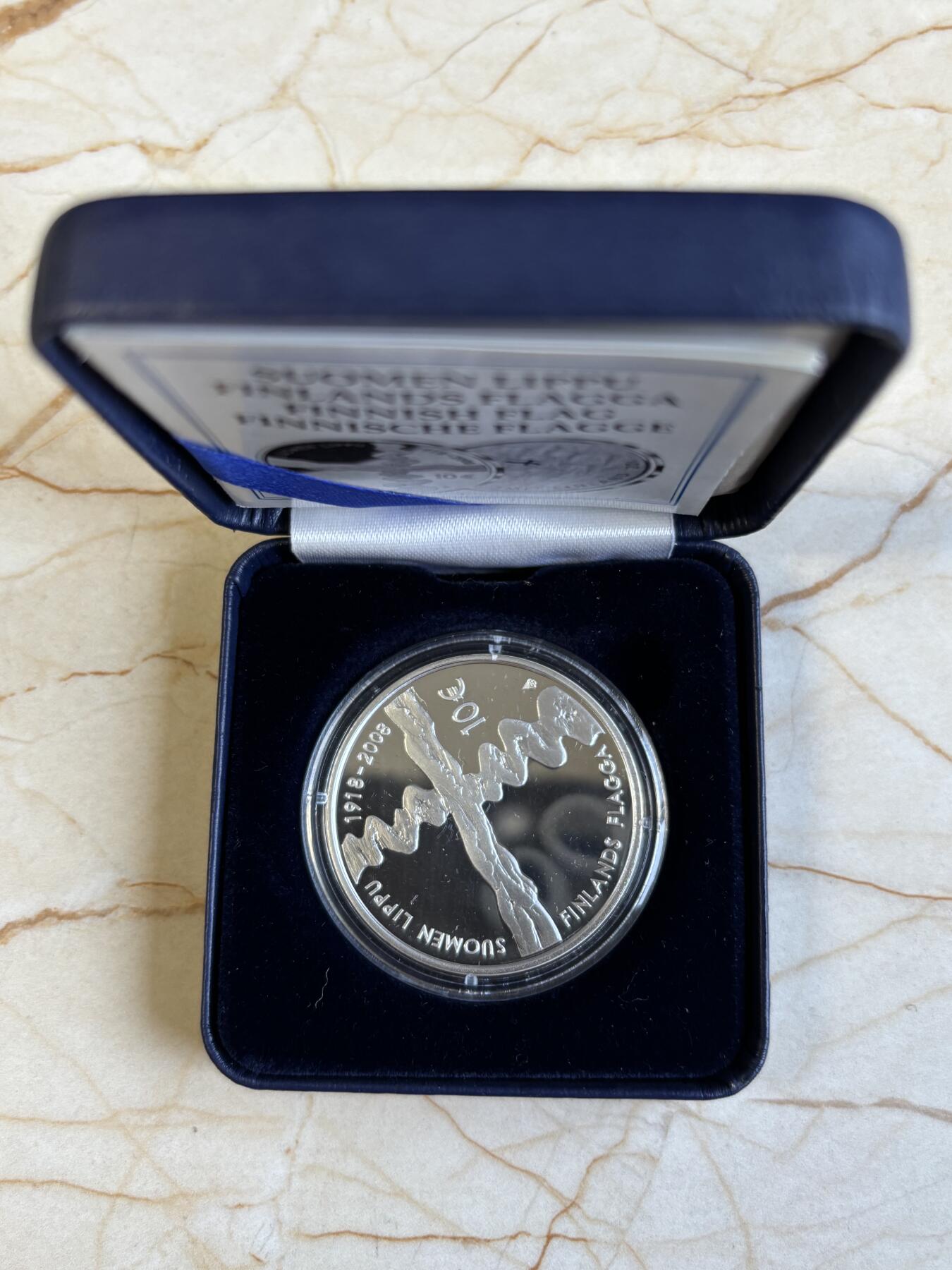 第194期拍卖 芬兰2008年国旗90周年25.5g纪念银币  925银，发行26000枚