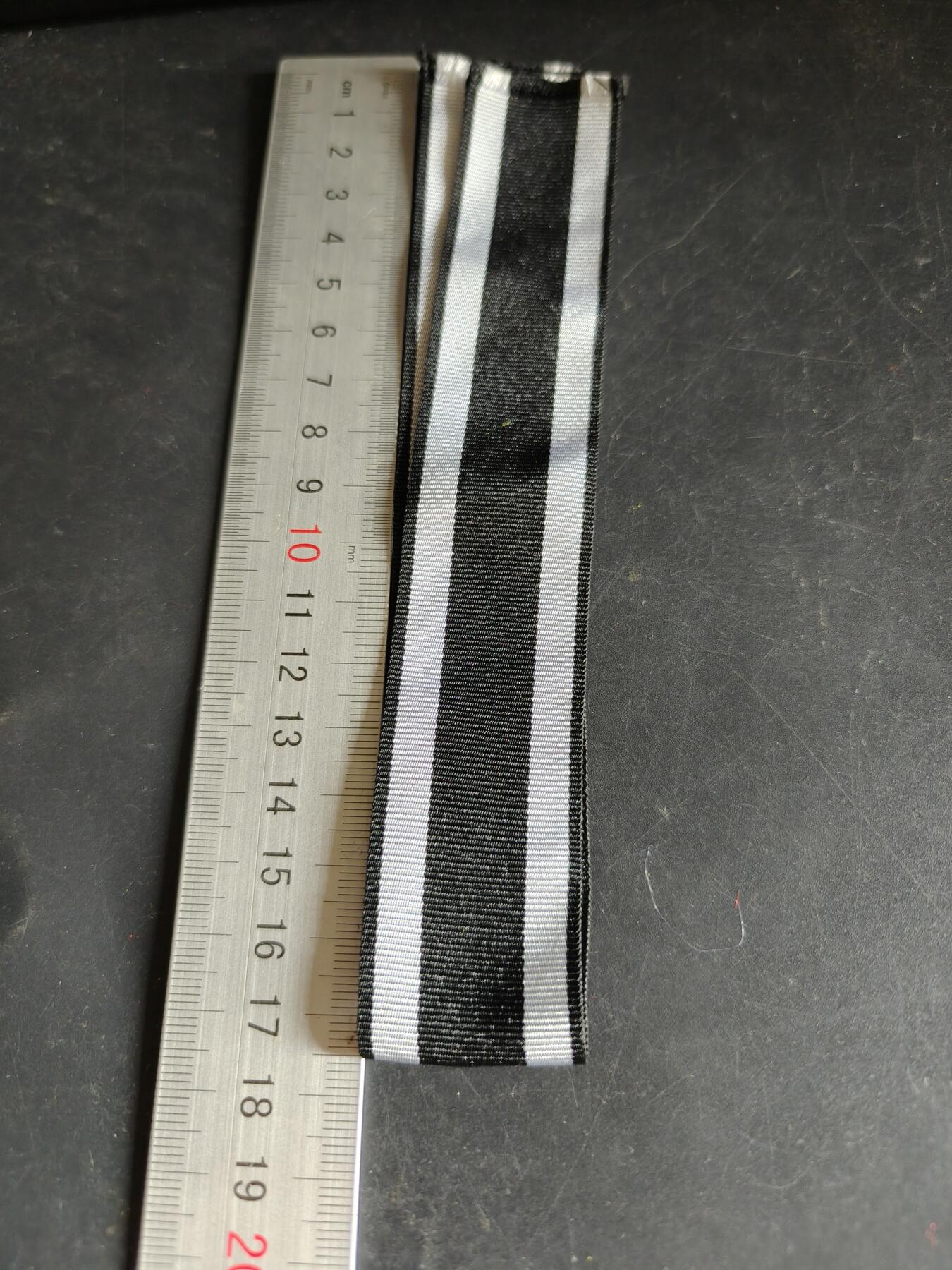 老王徽章第189期 德国一战二铁绶带     35cm